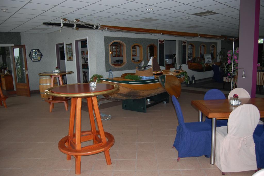 Buitenplaats T Ges Sneek Extérieur photo
