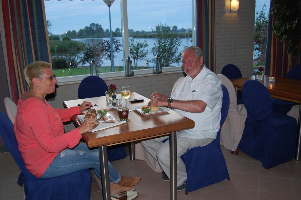 Buitenplaats T Ges Sneek Extérieur photo