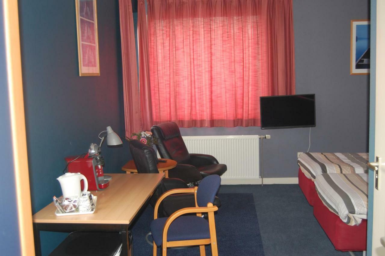 Buitenplaats T Ges Sneek Extérieur photo